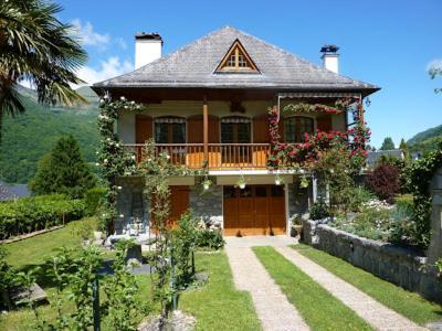 Appartement Rez De Jardin Luz-Saint-Sauveur Bagian luar foto